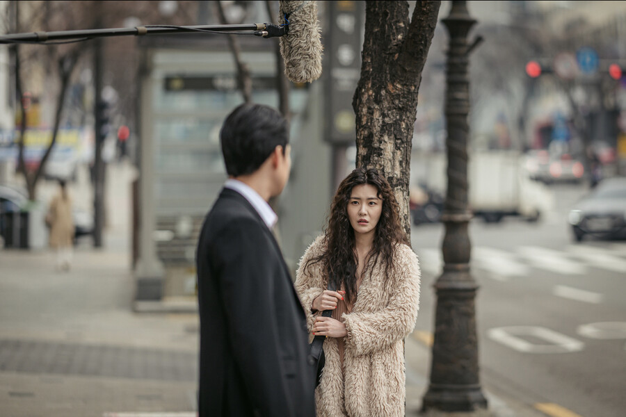 ▲ '악에 바쳐' 스틸. 제공| (주)나인테일즈코리아