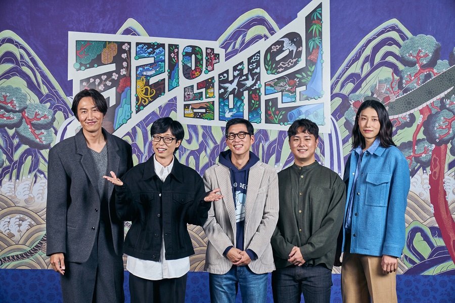 ▲ 넷플릭스 새 예능프로그램 '코리아 넘버원' 제작발표회에 참석한 이광수, 유재석, 정효민 PD, 김인식 PD, 김연경(왼쪽부터). 제공| 넷플릭스