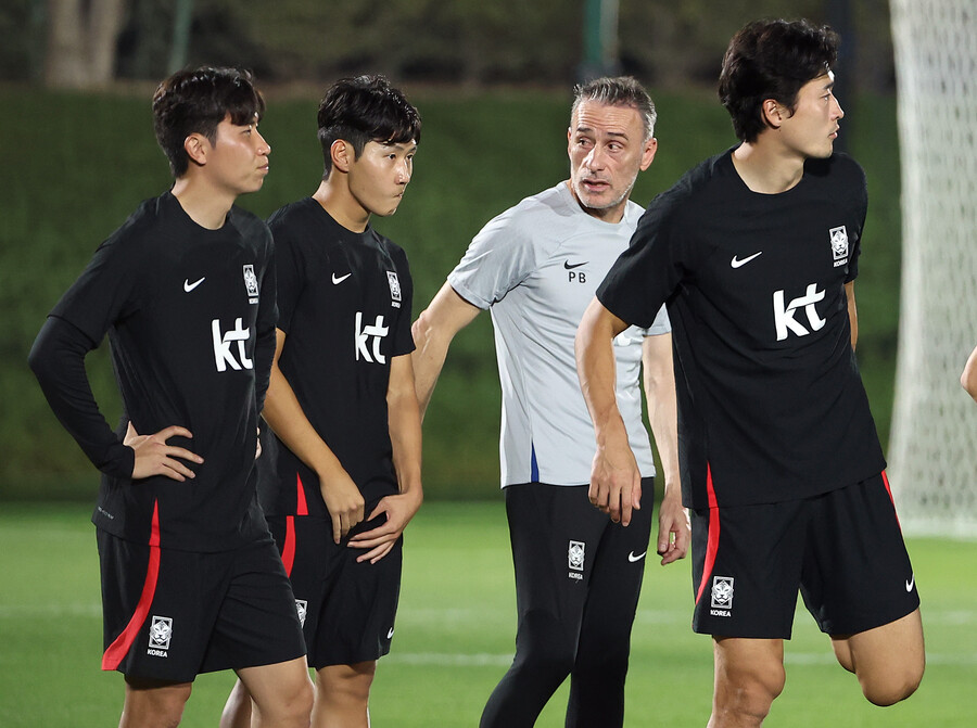 ▲ 이강인과 파울루 벤투 ⓒ연합뉴스