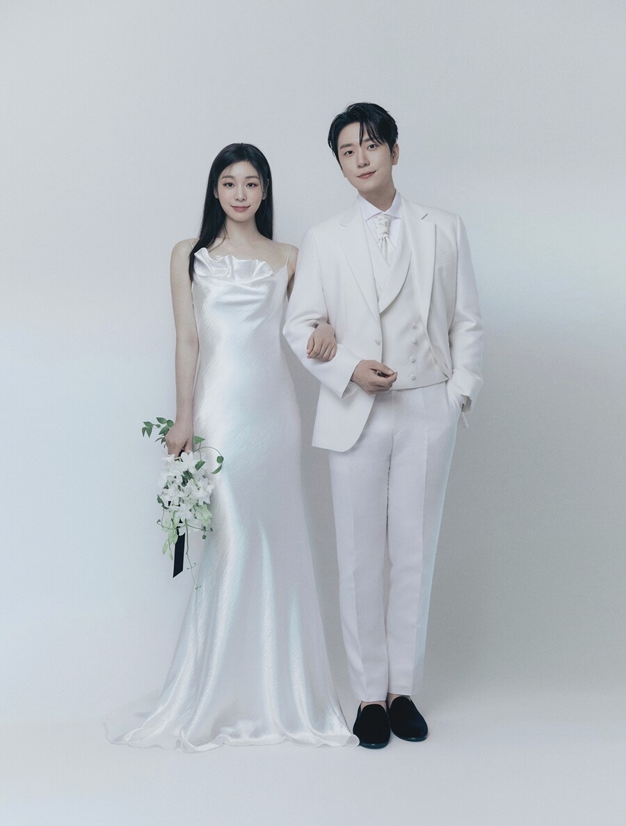 김연아, '고우림♥' 출연 '마마 어워즈' 시상자…부부의 시상식 동행