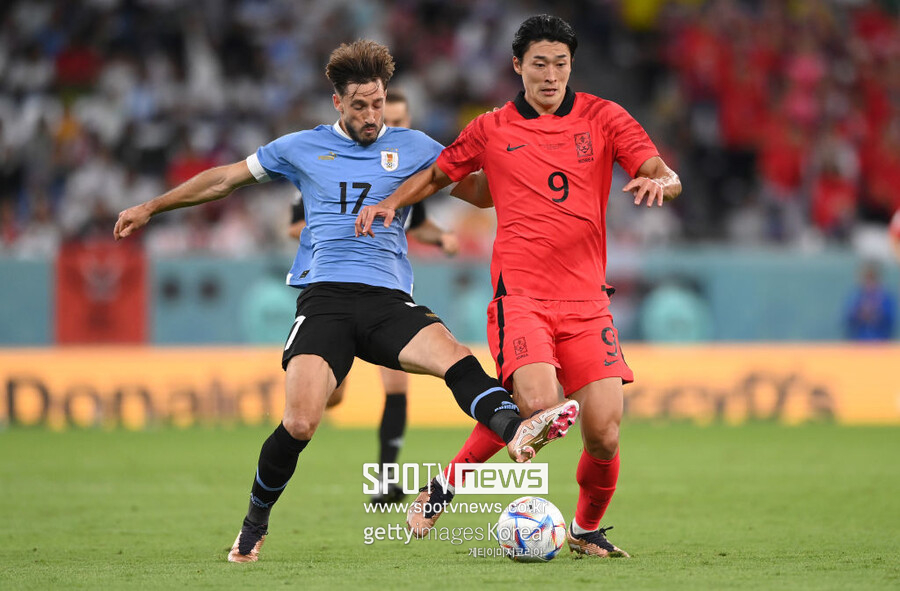 ▲ 한국 축구 대표팀의 조규성(오른쪽)과 우루과이의 마티아스 비나