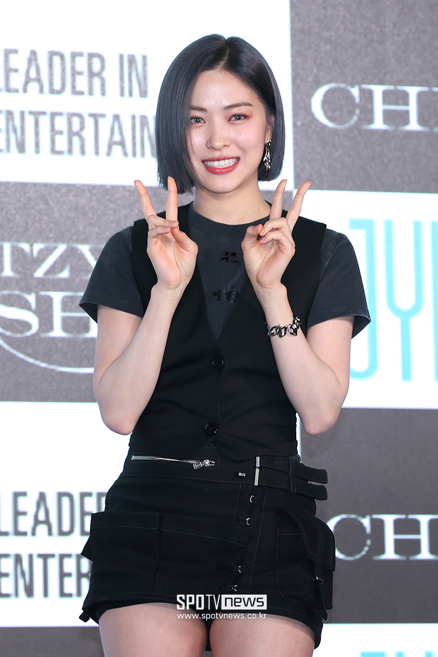 ITZY 류진 "'체셔', 박진영이 가장 좋아하는 곡…용기 얻었다"