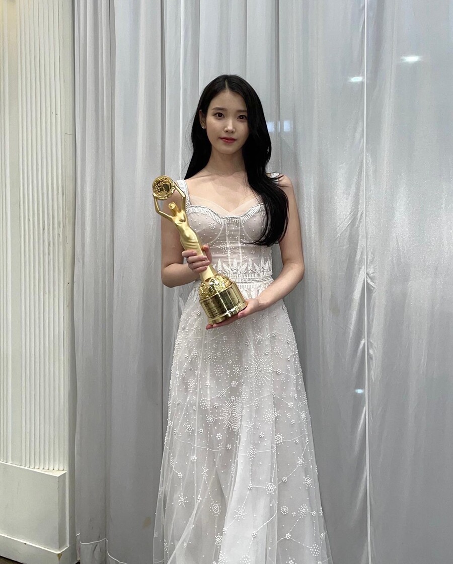 ▲ 아이유. 출처ㅣ아이유 인스타그램