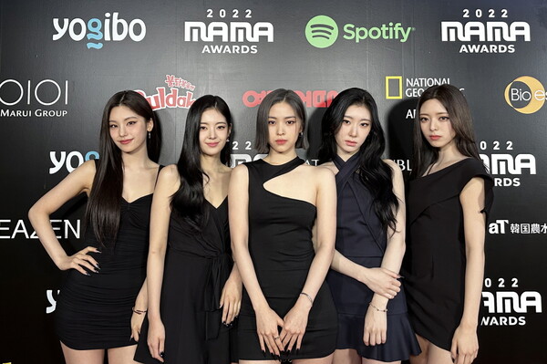 ▲ 11월 30일 '2022 마마 어워즈'에서 신곡 '체셔' 첫 무대를 공개한 있지. 제공|JYP엔터테인먼트