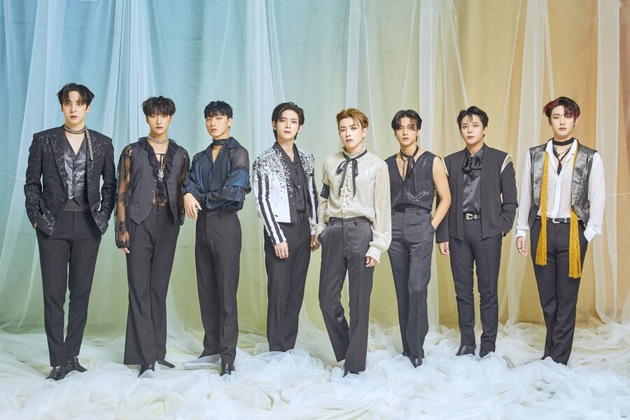 에이티즈, 日 정복…오리콘 주간 합산 앨범 차트 1위