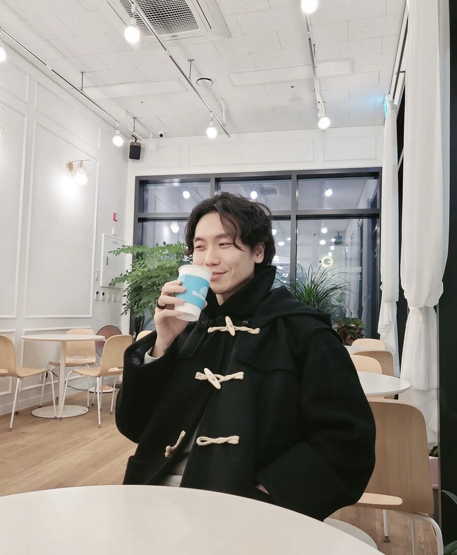 최동환, '♥이소라' 외도 논란→한달 만에 밝은 근황 
