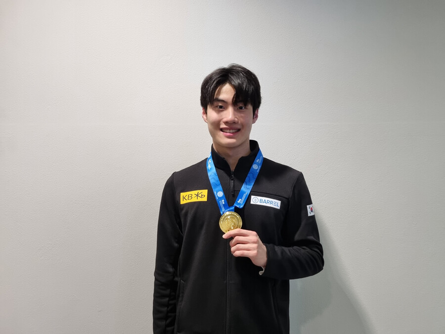 ▲ 2022 국제수영연맹(FINA) 쇼트코스 세계수영선수권대회 남자 자유형 200ｍ에서 우승한 황선우 ⓒ대한수영연맹