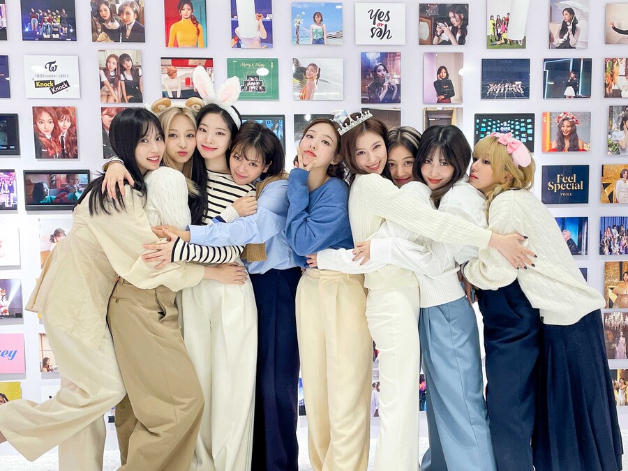 트와이스, 1월 선공개 영어 싱글→3월 미니앨범 발매…2023년도 '열일 행보' 