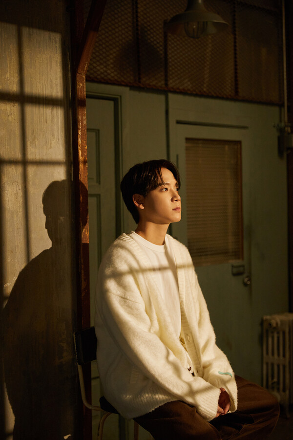 ▲ 12월 30일 새 싱글 '그리워하는 밤이야'를 발표하는 김찬호. 제공|씨제스엔터테인먼트