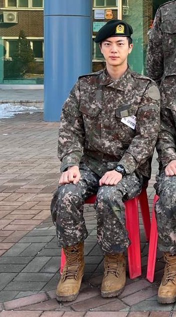 ▲ 방탄소년단 진. 출처| 5사단 공식 카페