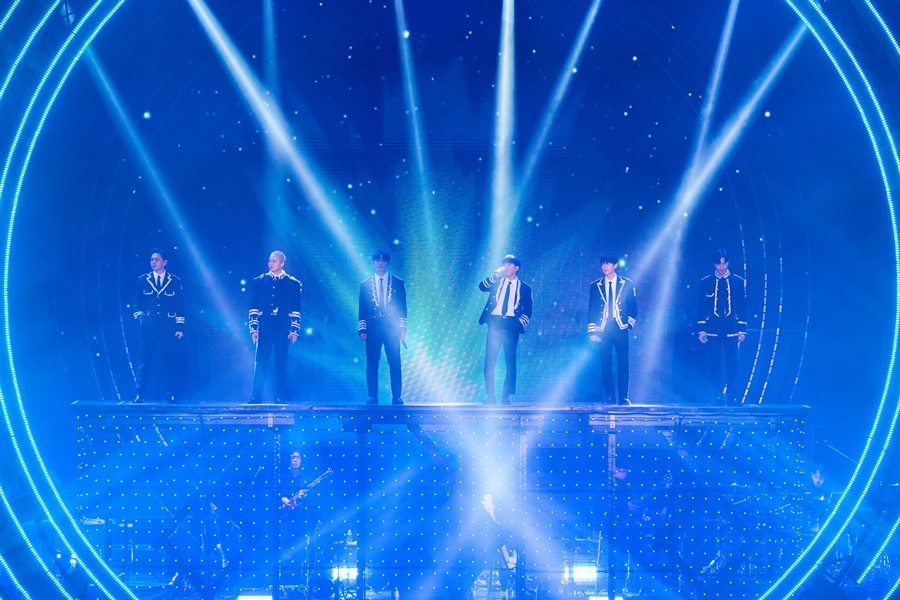 '4년 만에 완전체' 비투비, 체조경기장 뜨겁게 달궜다 "멜로디와 함께라 가능했던 10년"[종합] 