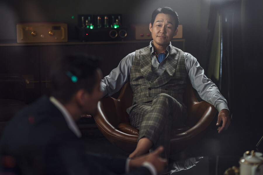 ▲ '젠틀맨' 스틸. 제공| 웨이브