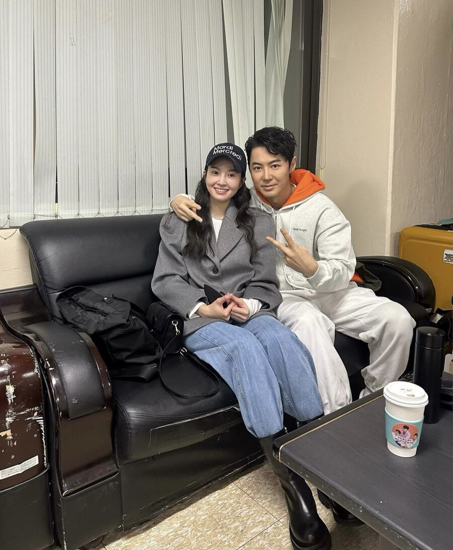 류이서,♥전진과 뜨거운 포옹 "급체에도…사랑하고 존경"