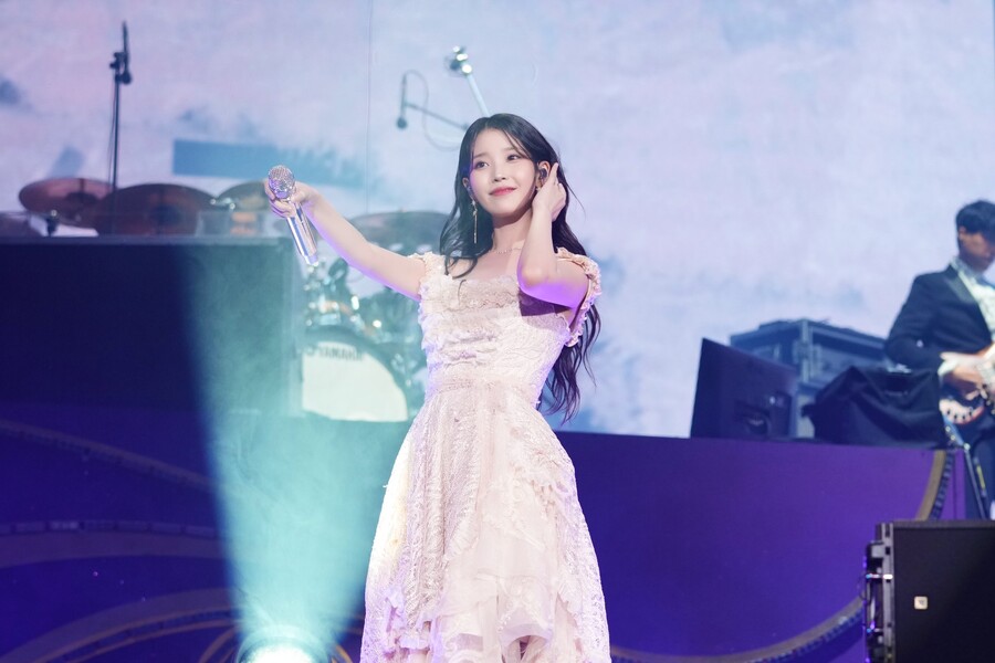 ▲ 아이유. 제공| EDAM엔터테인먼트