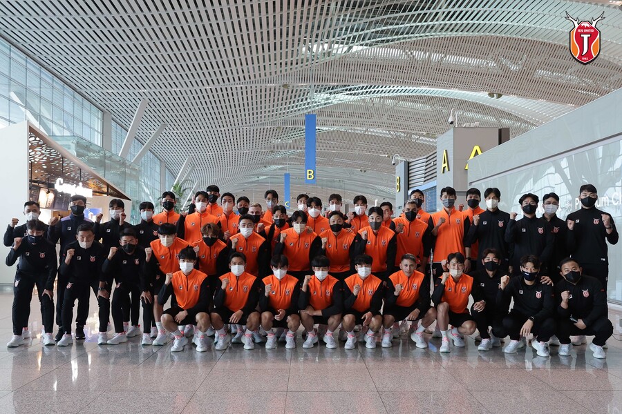 ‘ACL 도전’ 제주, 태국 출국... 남기일 “여기서 만족하면 안 돼”