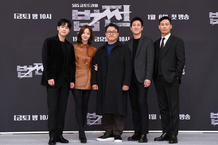 ▲ 강유석 문채원 이원태 감독 이선균 박훈(왼쪽부터). 제공| SBS