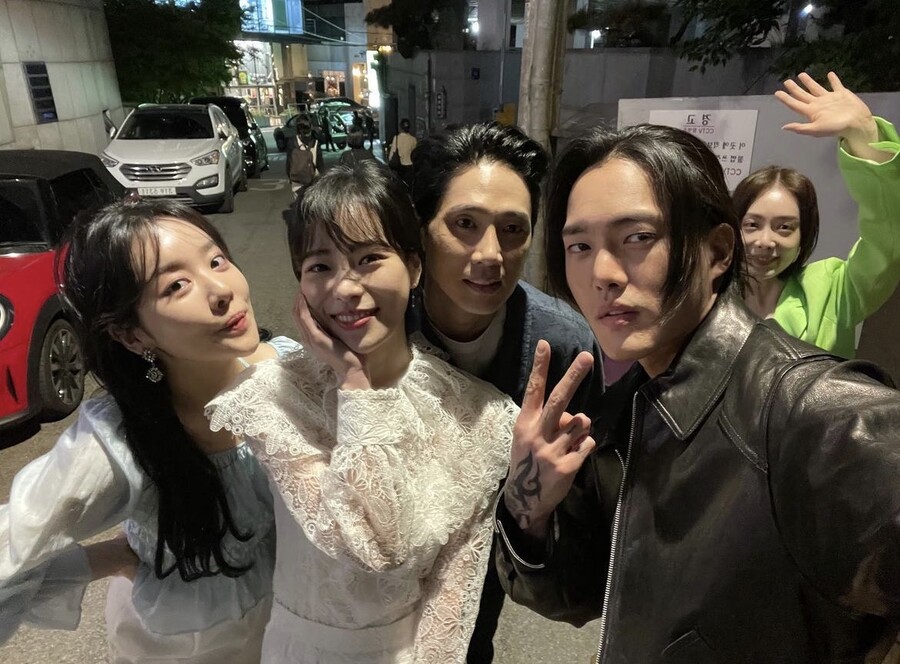 ▲ 차주영, 임지연, 박성훈, 김건우, 김히어라(왼쪽부터). 출처ㅣ임지연 SNS