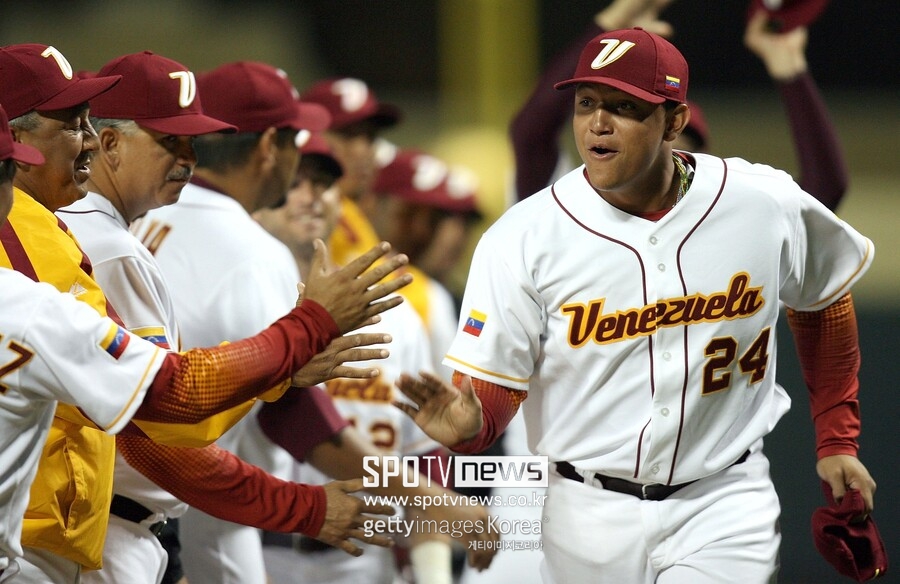 23살부터 40살까지…살아있는 전설, WBC 유일무이 진기록 도전