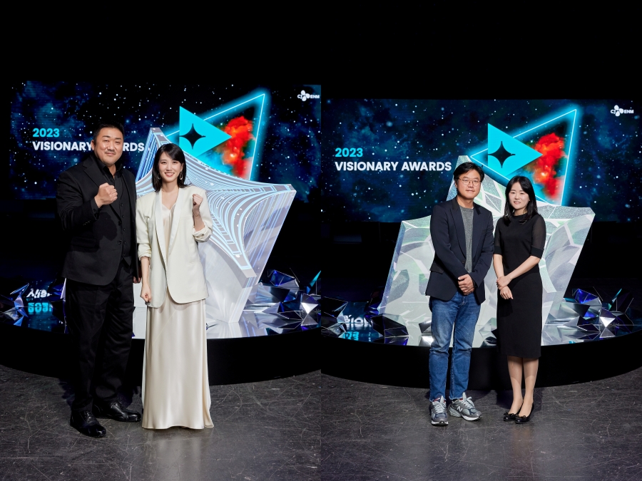 ▲ CJ ENM '2023 비저너리 어워즈 (왼쪽부터)배우 마동석, 박은빈, 나영석 PD, 이진주 PD. 제공| CJ ENM
