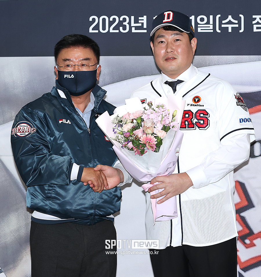 ▲ 김태룡 단장 양의지 ⓒ곽혜미 기자