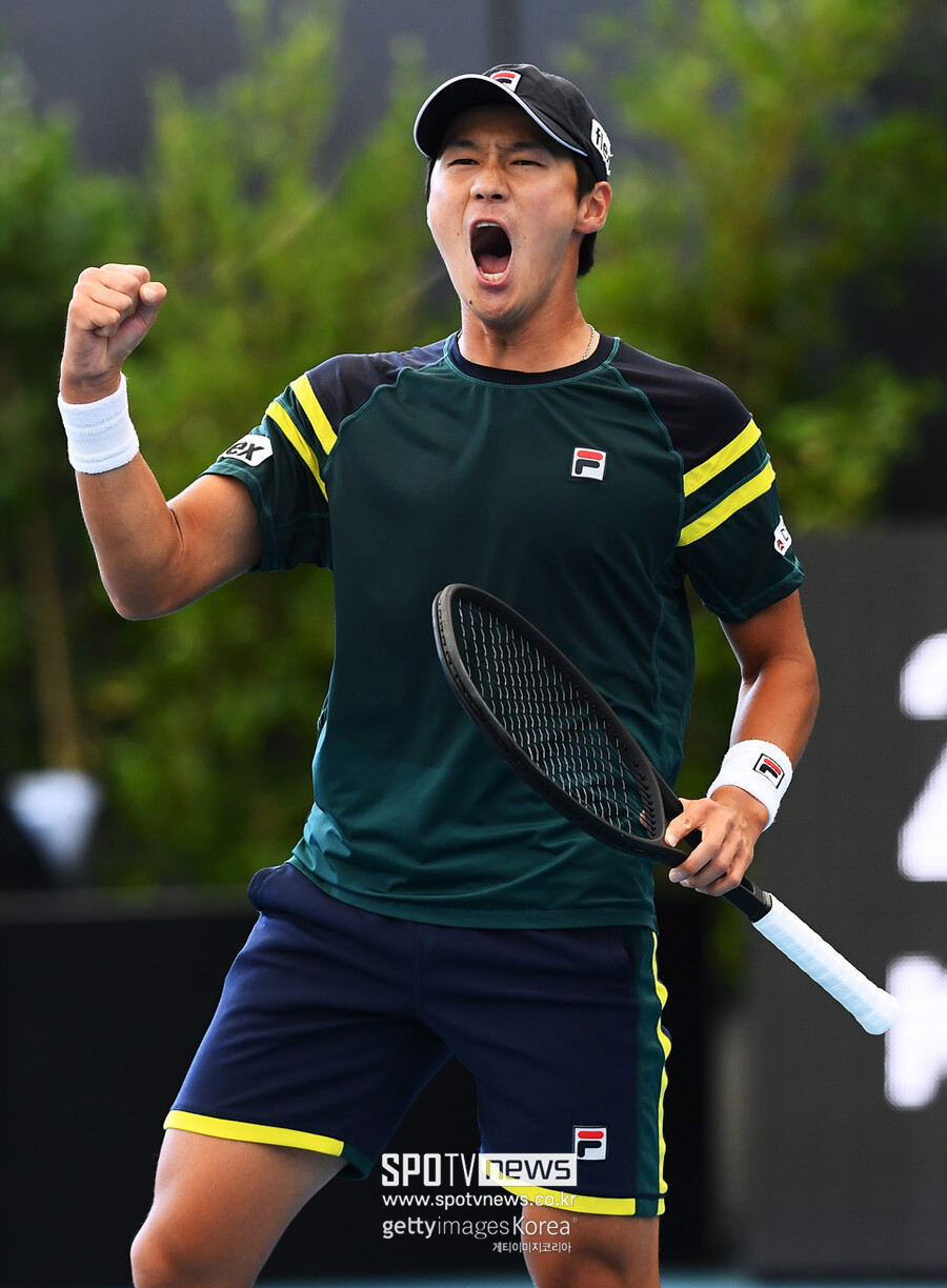 ▲ 2023 ATP 투어 애들레이드 인터내셔널 단식 경기에서 승리한 뒤 환호하는 권순우