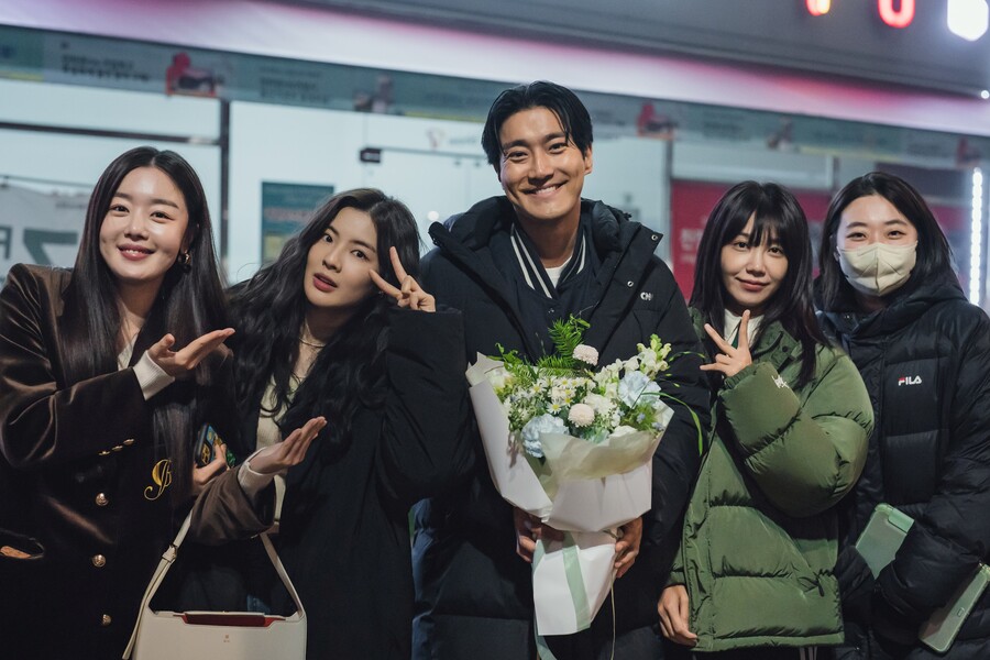 ▲ 티빙 오리지널 '술도녀2' 배우 최시원. 제공| 티빙