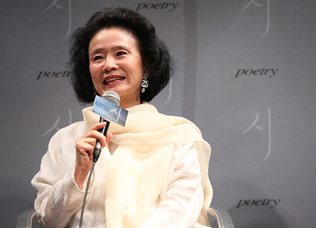 "나의 색깔은 로맨틱" 윤정희, 낭만의 은막 여왕, 하늘의 별로…79세로 별세[종합]