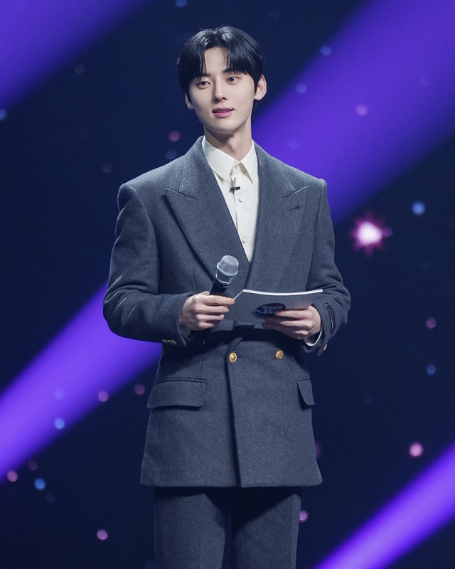 '보이즈 플래닛' 황민현 "최선 다하면 인생의 '에너제틱'하고 '뷰티풀'한 순간 올 것"