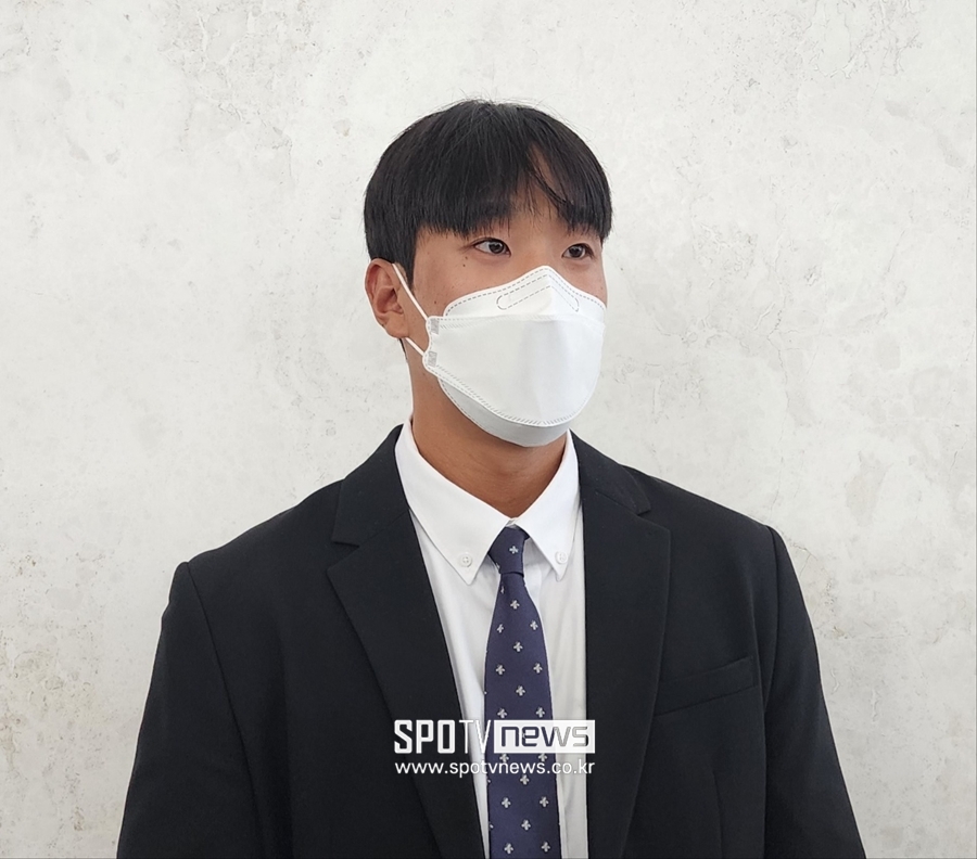 ▲ LG 내야수 송찬의가 2023시즌 스프링캠프를 앞두고 각오를 밝혔다. ⓒ인천국제공항, 박정현 기자