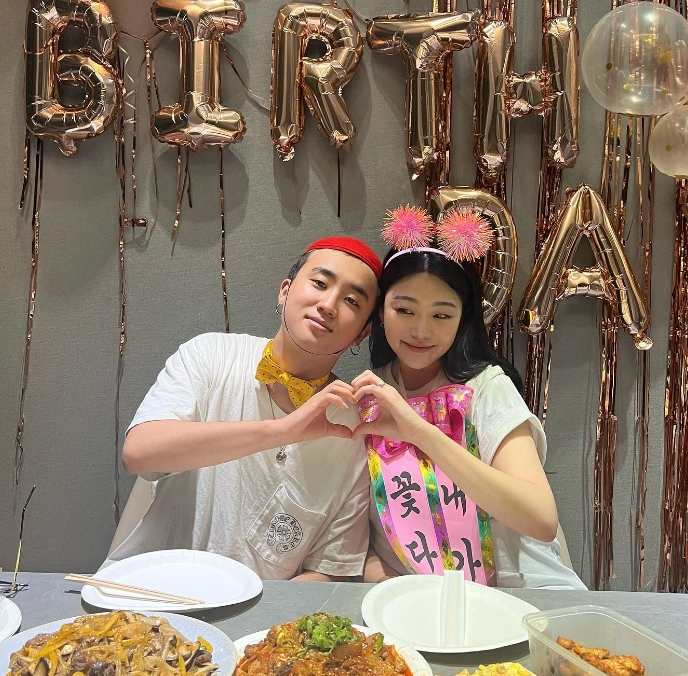 ▲ 디아크(왼쪽), 이승아. 출처| 이승아 인스타그램