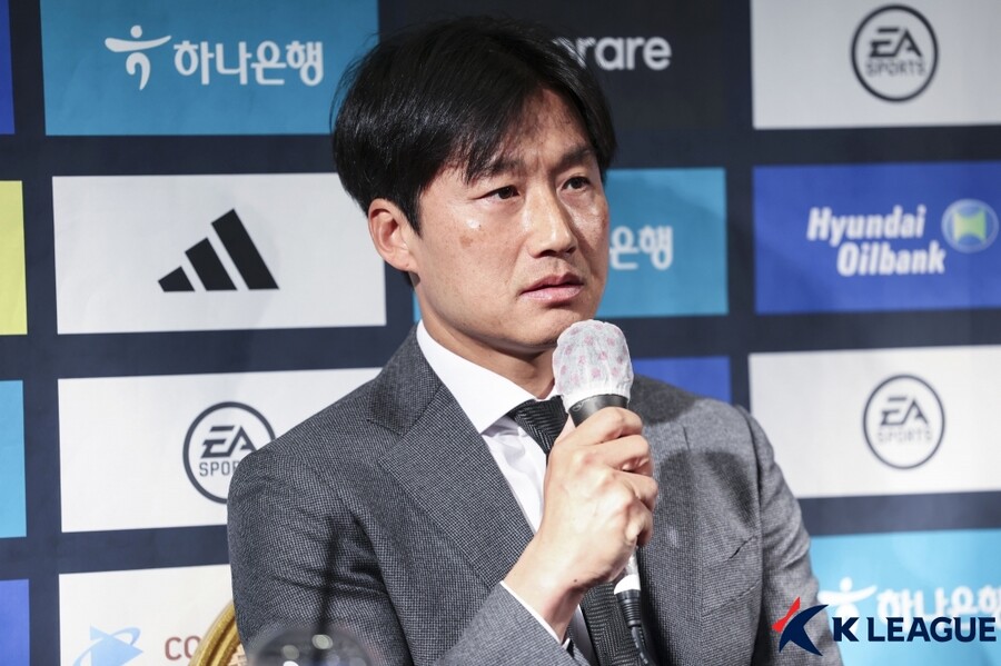 ▲ 이정효 광주FC 감독이 강력한 공격 축구로 11개 구단을 위협하겠다고 선언했다. ⓒ한국프로축구연맹