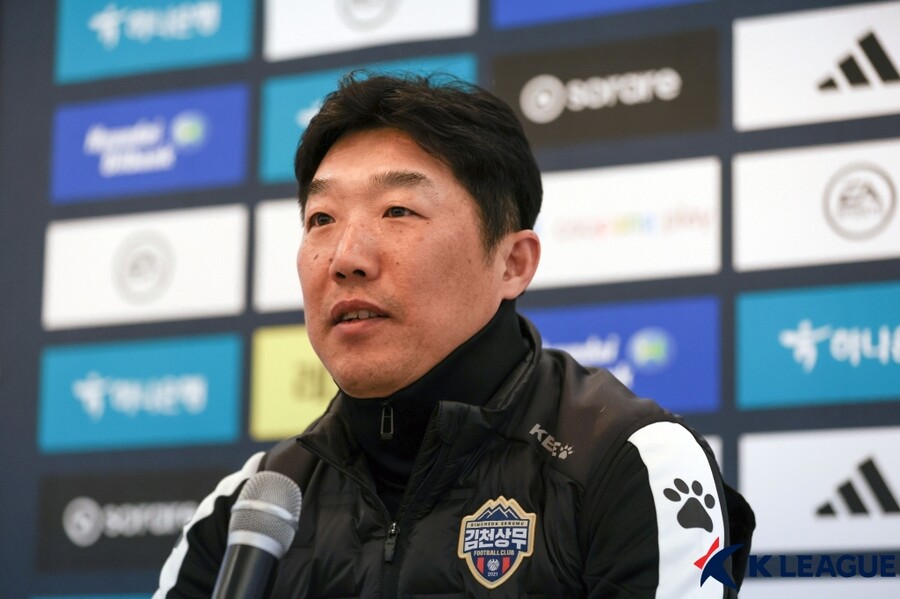 ▲ 김천 성한수 감독 ⓒ한국프로축구연맹