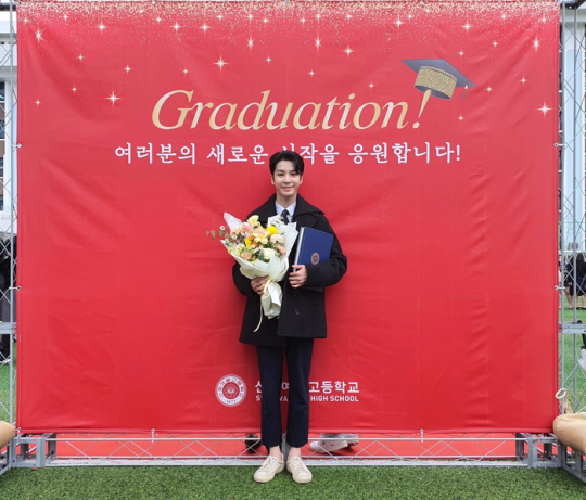"언제 이렇게 컸어"…정동원, 선화예중 졸업→3월 서공예 입학