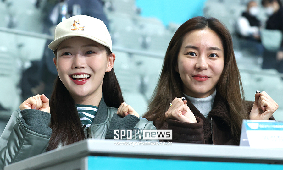 ▲ 오마이걸 효정 유이 ⓒ곽혜미 기자