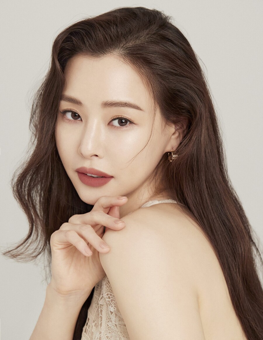 ▲ 이하늬. 제공ㅣ코스모폴리탄