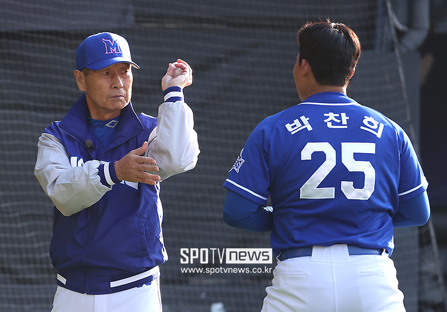 "김성근 감독님 감사합니다"…미지명 독립야구단 선수, 기적을 썼다