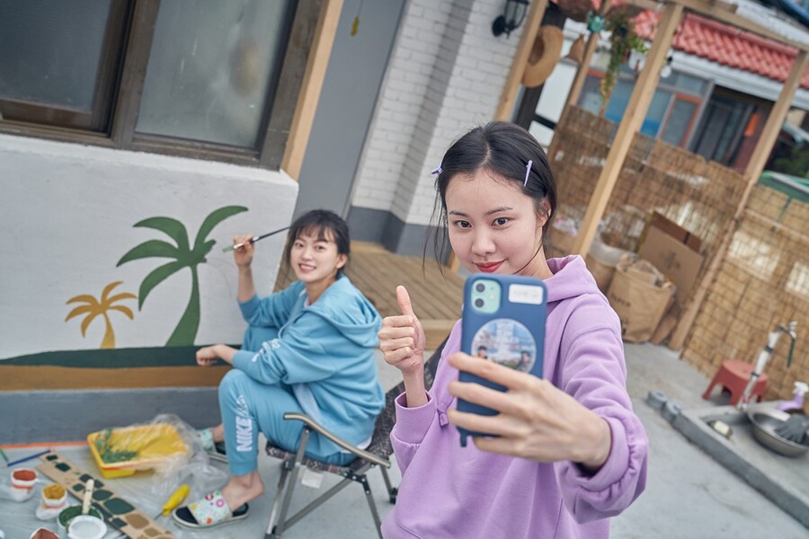 ▲ ‘스마트폰을 떨어뜨렸을 뿐인데' 스틸. 제공| 넷플릭스