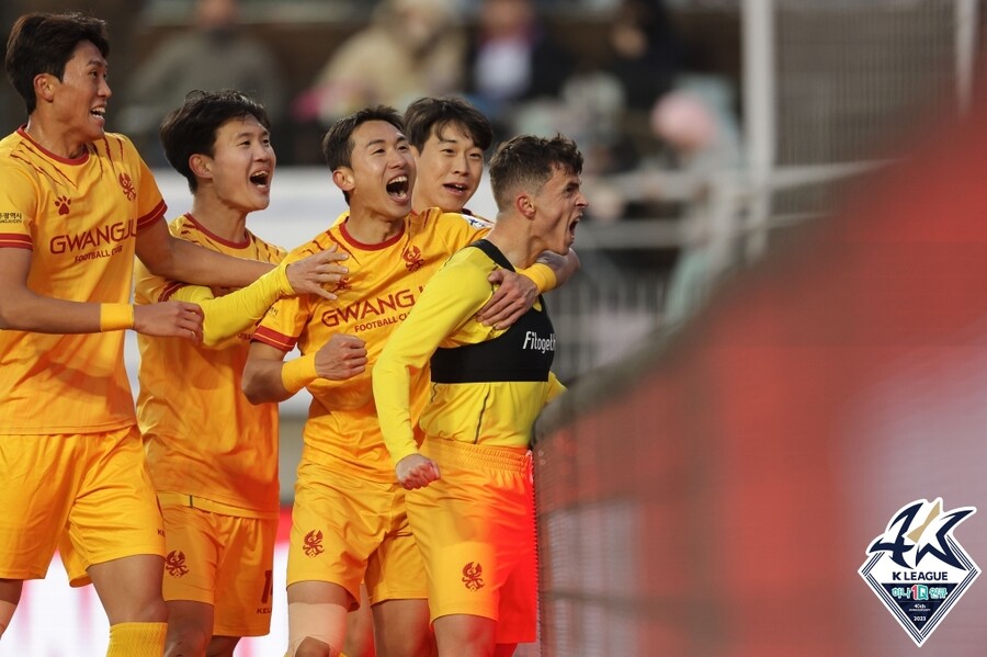▲ 광주C가 아사니의 결승골로 수원 삼성에 1-0 승리를 거뒀다.  ⓒ한국프로축구연맹