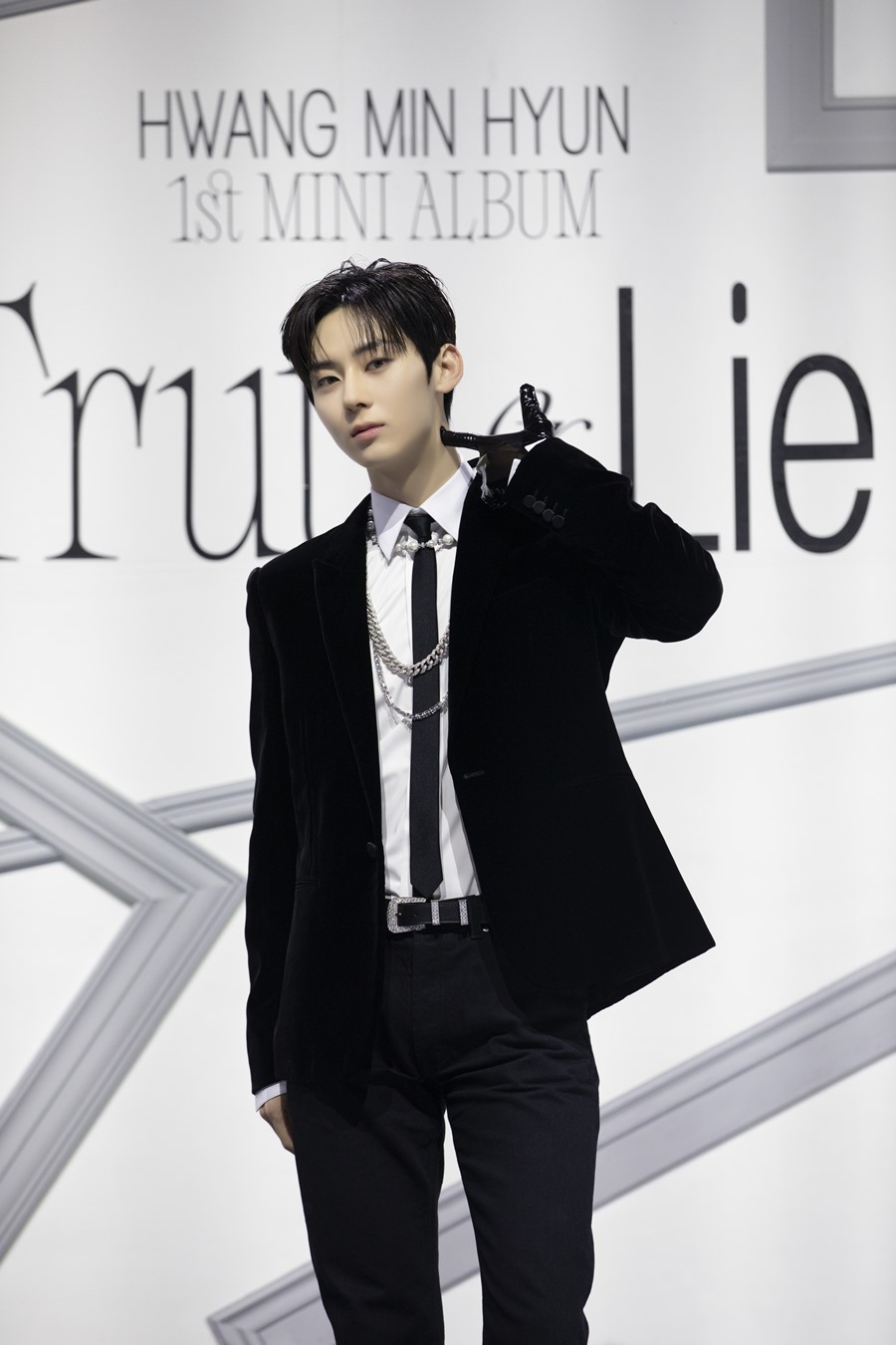 ▲ 황민현. 제공ㅣ플레디스엔터테인먼트