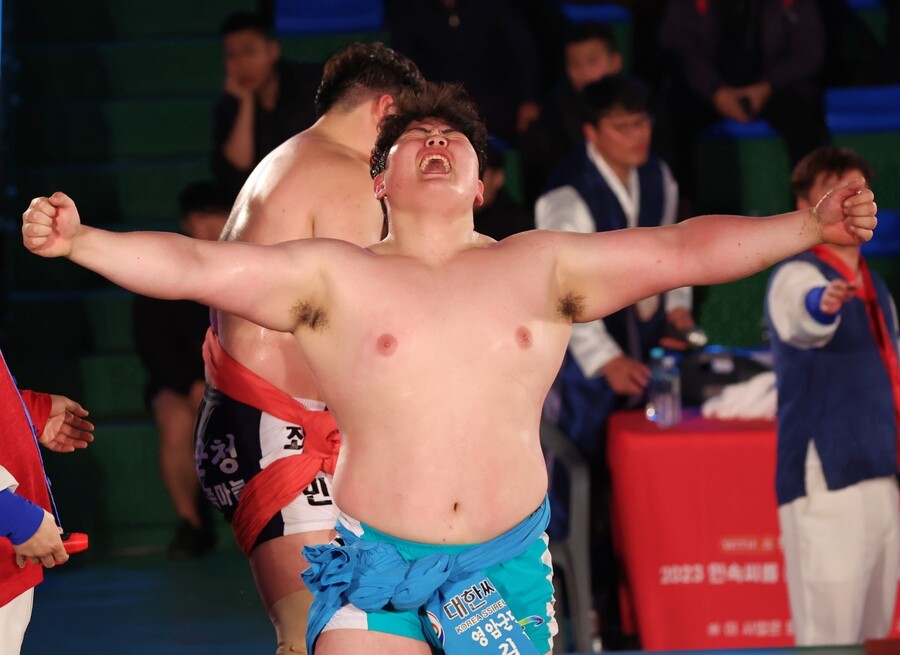 ▲ 김민재는 결승전에서 고교 시절 라이벌 최성민을 3-1로 이겼다.  ⓒ대한씨름협회