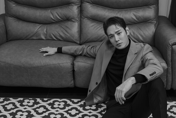 ▲ 박원이 작곡에 참여한 신곡 '가만히 있어'로 돌아오는 환희. 제공|BT엔터테인먼트