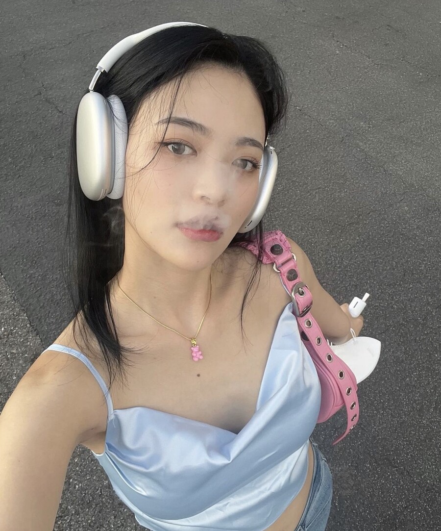 다이아 출신 솜이, 흡연 셀카 공개하고 당당 "내가 피든 말든"
