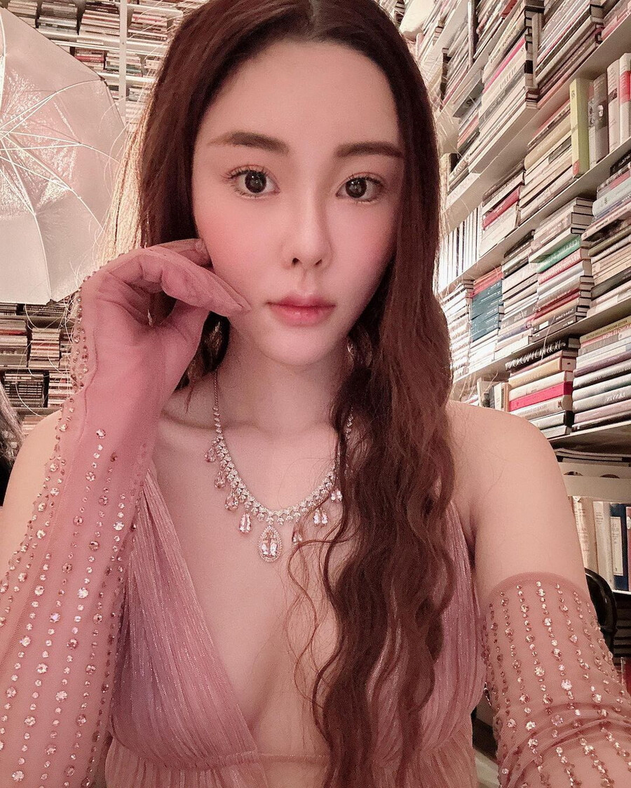 ▲ 출처| 애비 초이 인스타그램