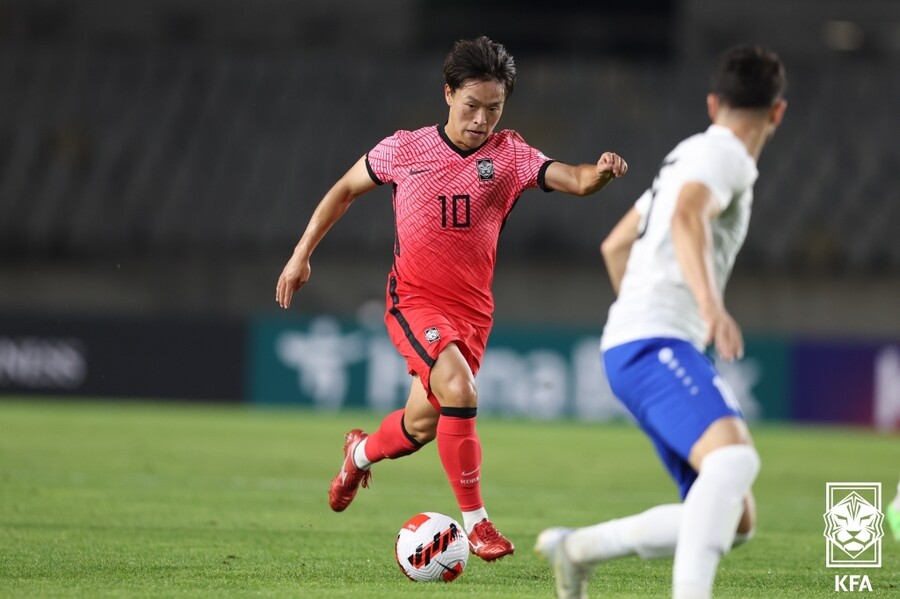 ▲ 포항 스틸러스와 황선홍 감독이 이끄는 23세 이하 대표팀 모두에 소중한 고영준 ⓒ대한축구협회