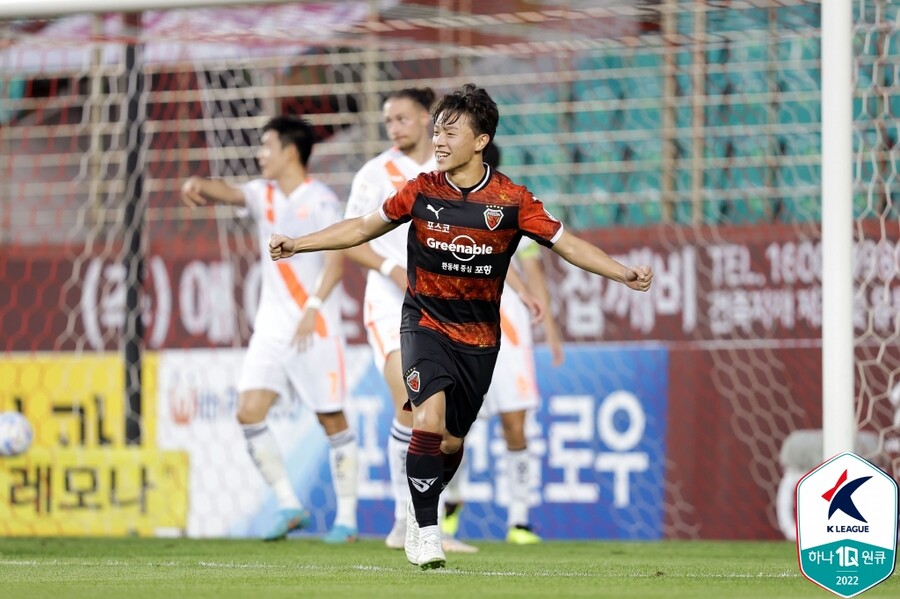 ▲ 지난 시즌 골 넣고 좋아하는 고영준(사진 위), 올 시즌 대구FC와의 개막전에서 선발 풀타임을 소화했다. ⓒ한국프로축구연맹