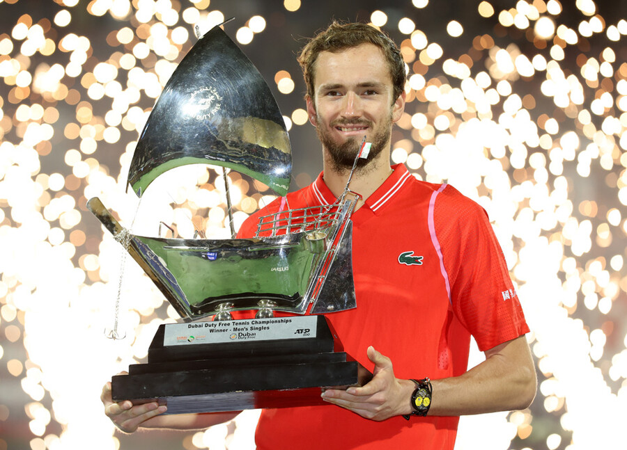 ▲ 2023년 ATP 투어 두바이 듀티프리 챔피언십에서 우승한 다닐 메드베데프 ⓒ연합뉴스/AP