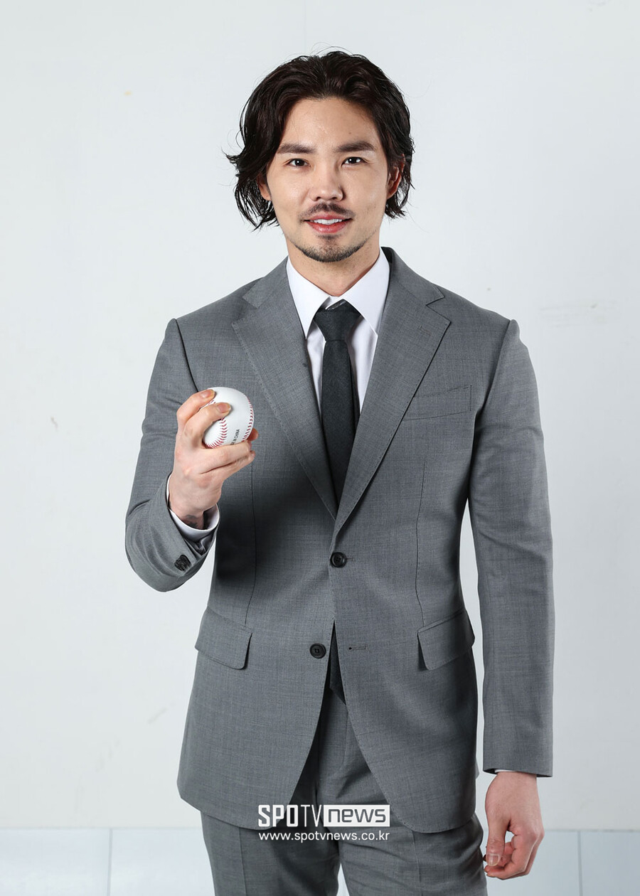 SPOTV '뉴페이스' 해설위원 마지막 주자 오재원 "올해 5강, 두산 두산 두산 두산 LG"