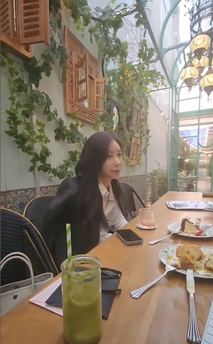 ▲ 야옹이 작가. 출처ㅣ야옹이 인스타그램