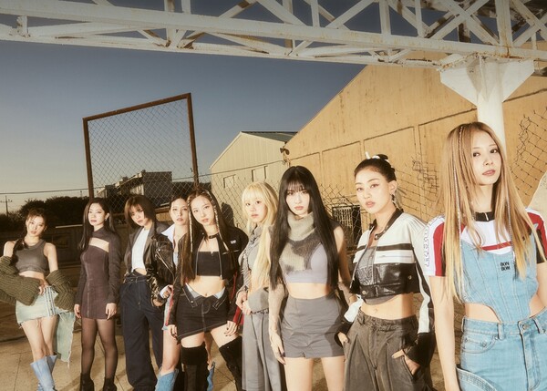 '컴백' 트와이스 "전혀 다른 콘셉트·퍼포먼스 보여줄 것…우릴 자유롭게 하는 건 '원스'"[일문일답]