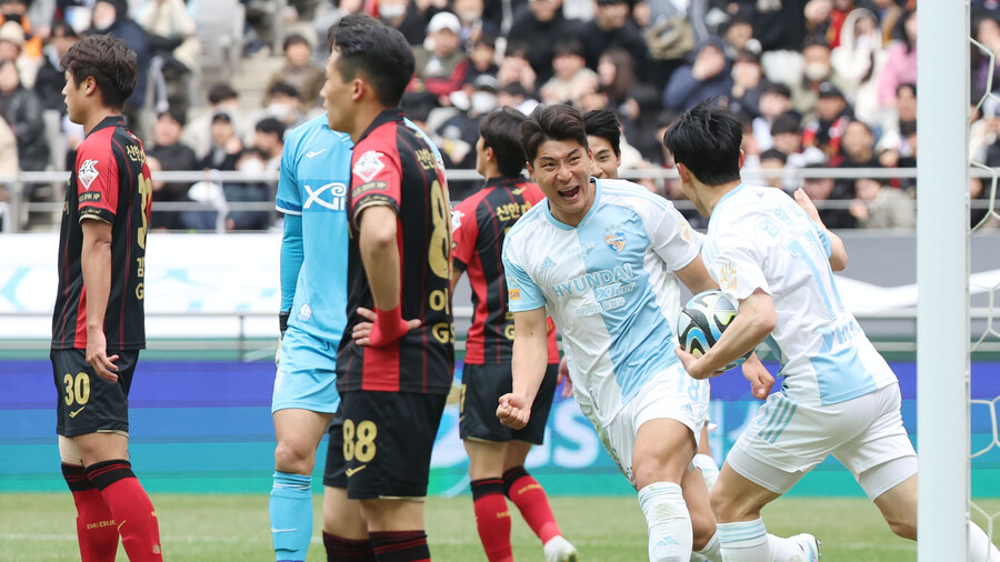▲ 홍명보 울산 현대 감독(사진 위) FC서울전 2-1 승리를 이끌었다. 주민규(사진 아래)는 동점골을 넣었다. ⓒ연합뉴스